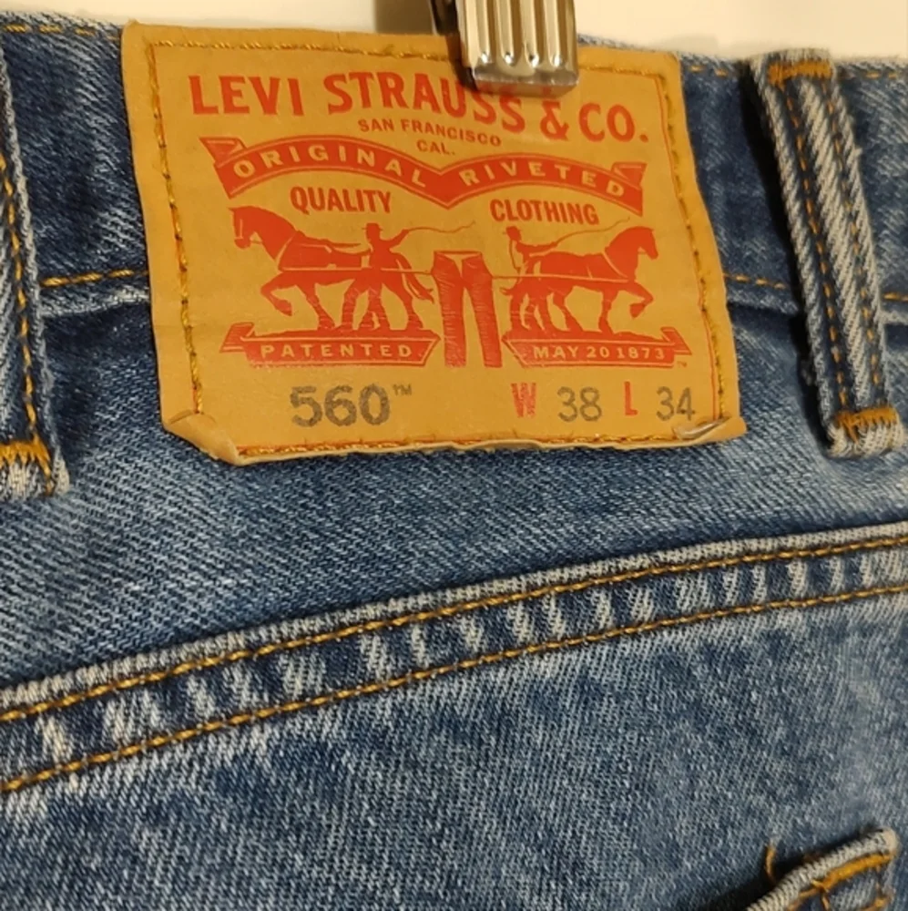 Levi's 560 Classic Blue Denim Jeans - Picture 5 of 5